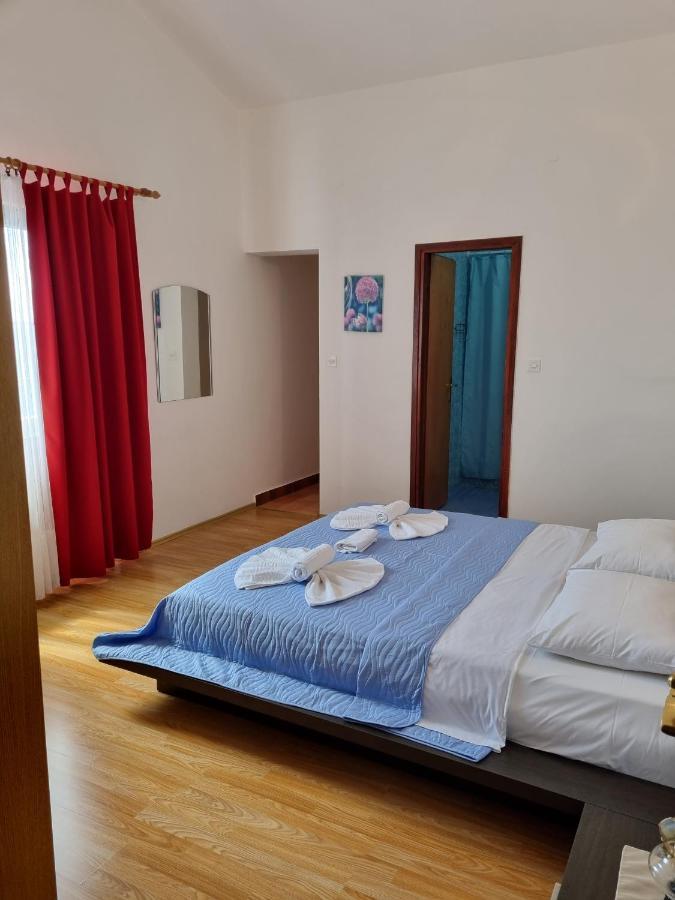 Bed And Breakfast Miramar Starigrad Paklenica Exterior photo